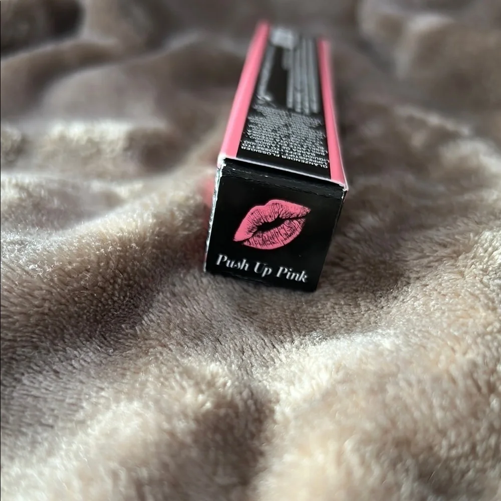 Buxom Va-Va-Plump Shiny Liquid Lipstick